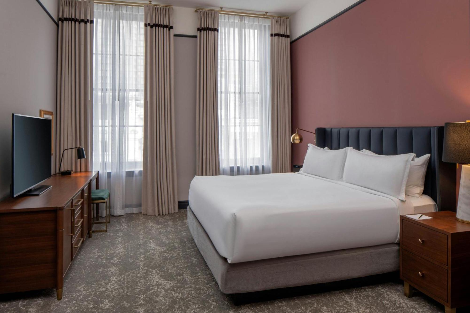 The Eliza Jane, Autograph Collection New Orleans