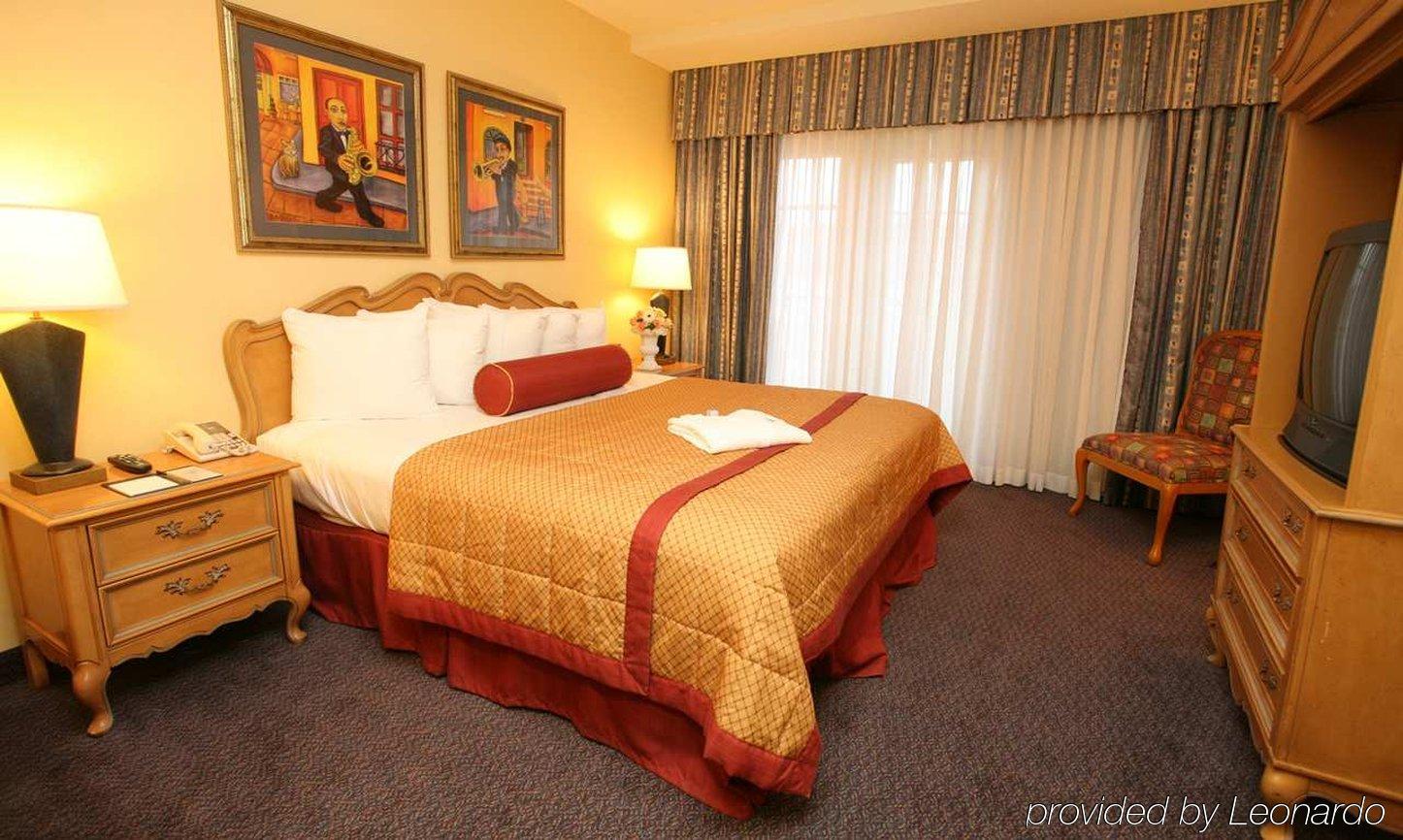 Embassy By Hilton Convention Center Hotel