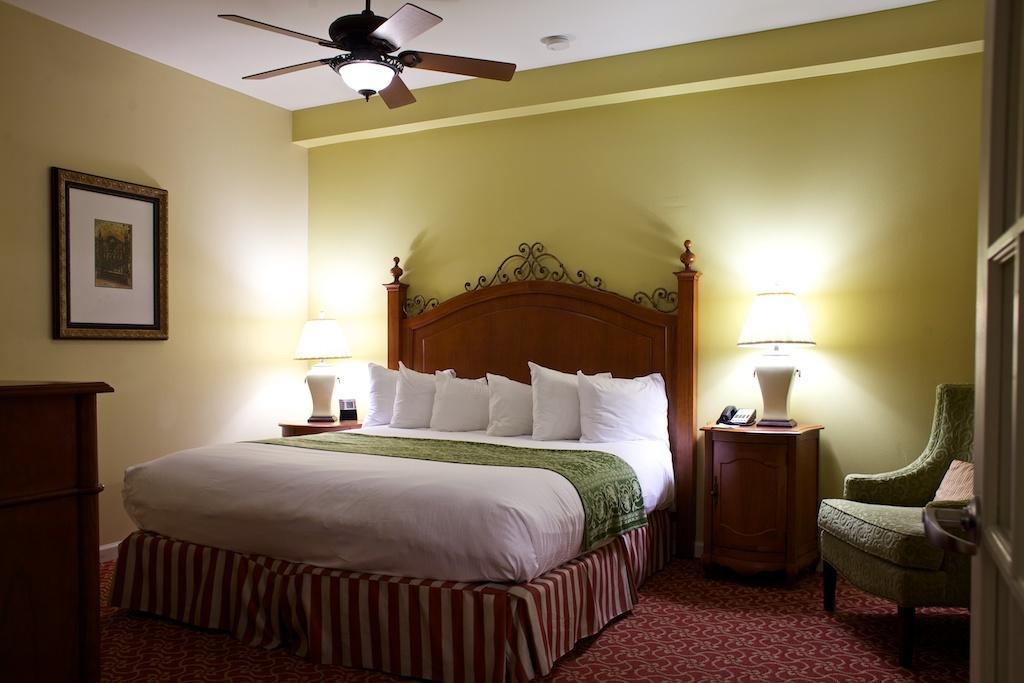 Resort Club Wyndham La Belle Maison New Orleans