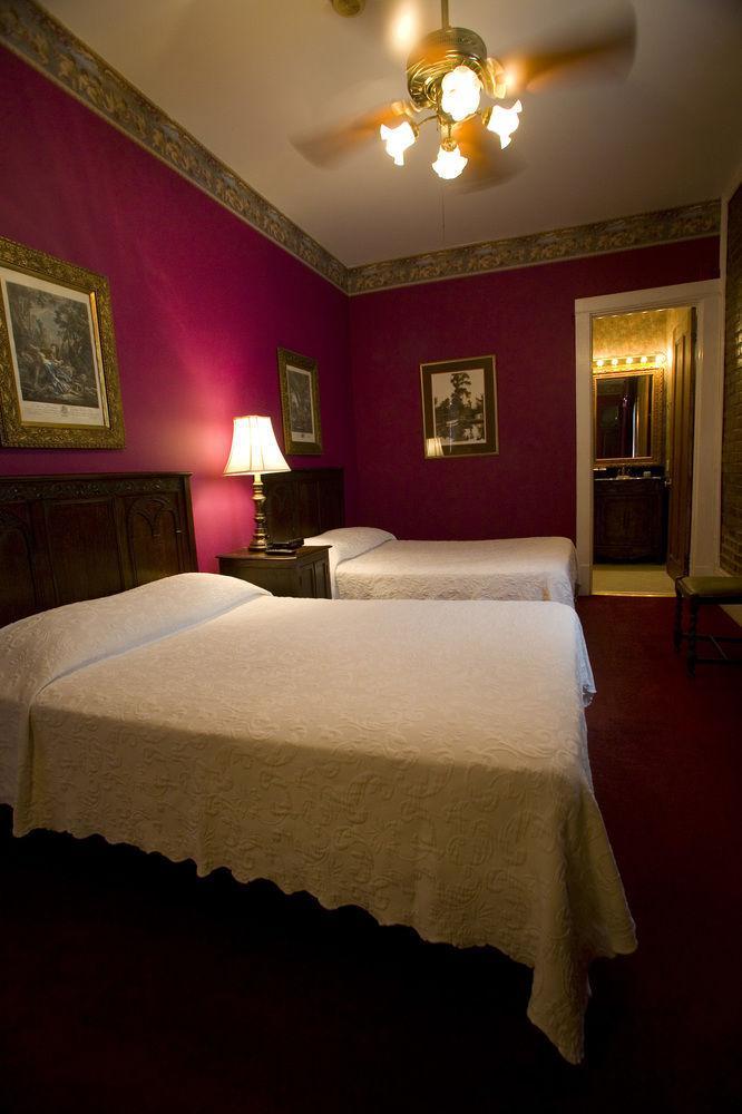 New Orleans Guest House Guest house