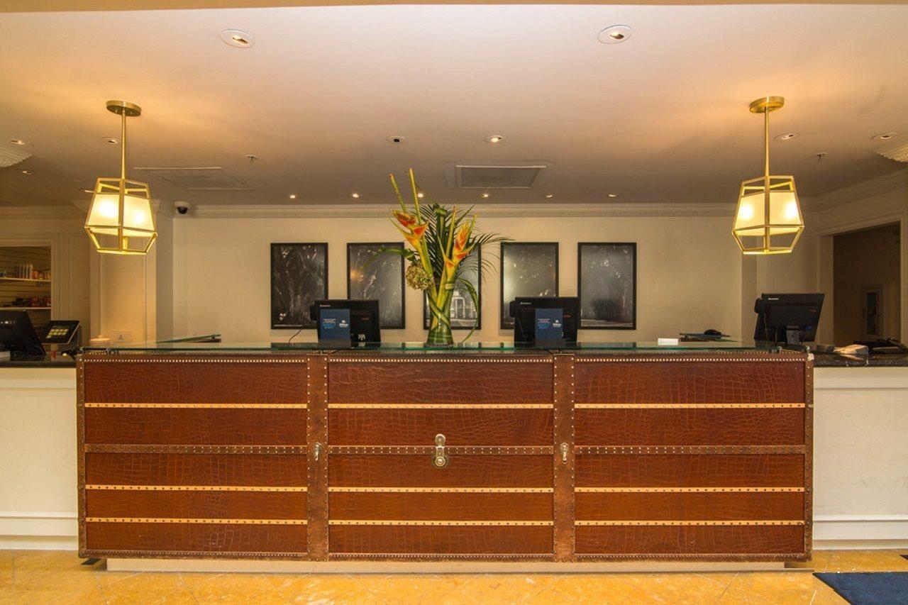 Hilton / St. Charles Avenue