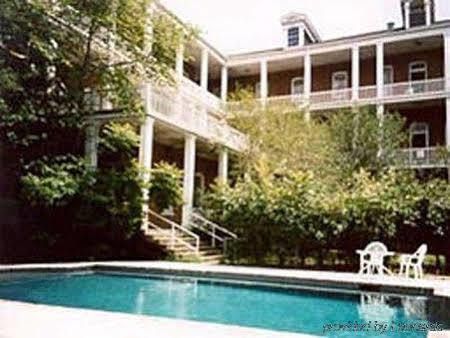 St Vincent's Hostel New Orleans