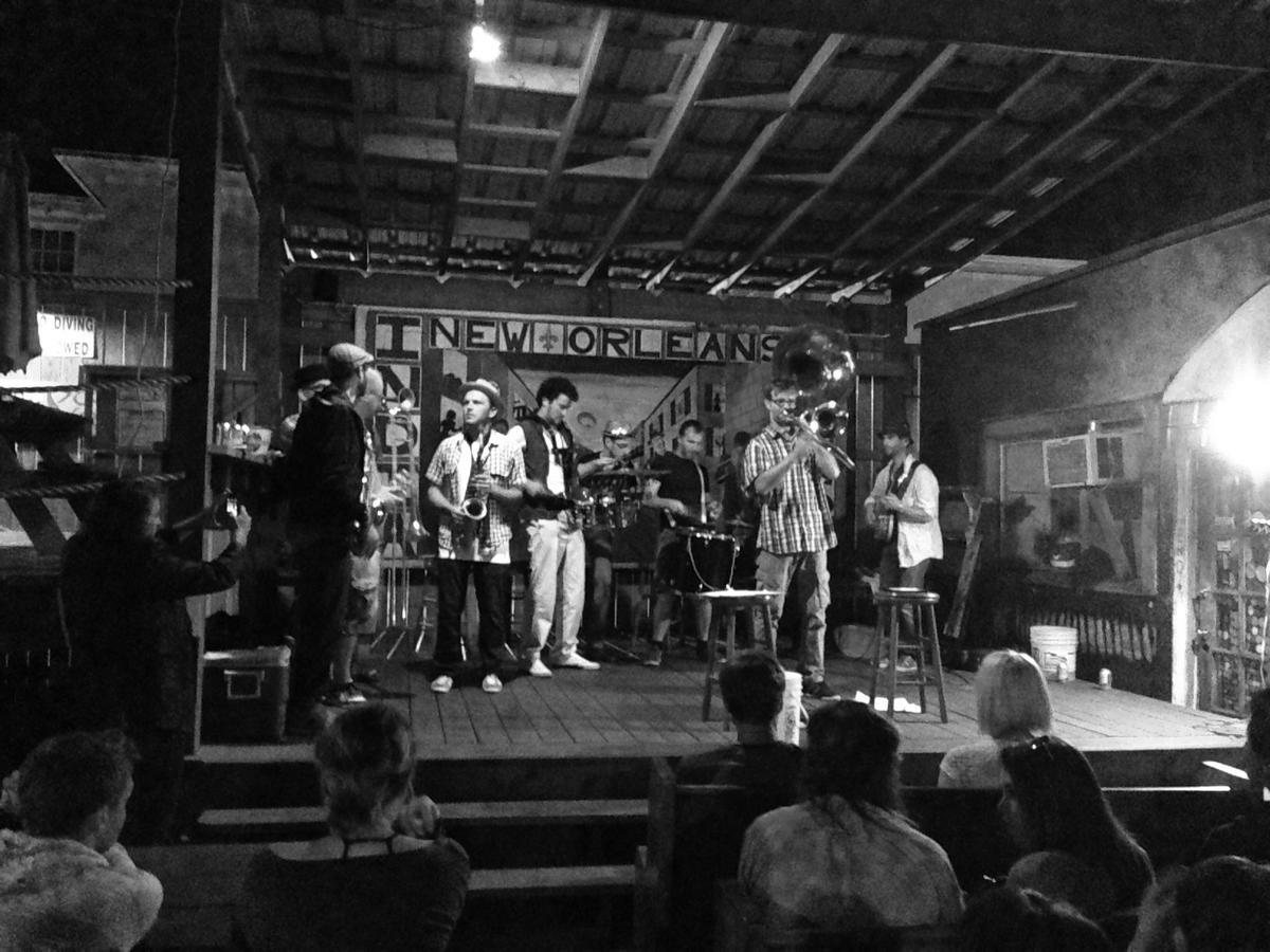 India House Hostel *