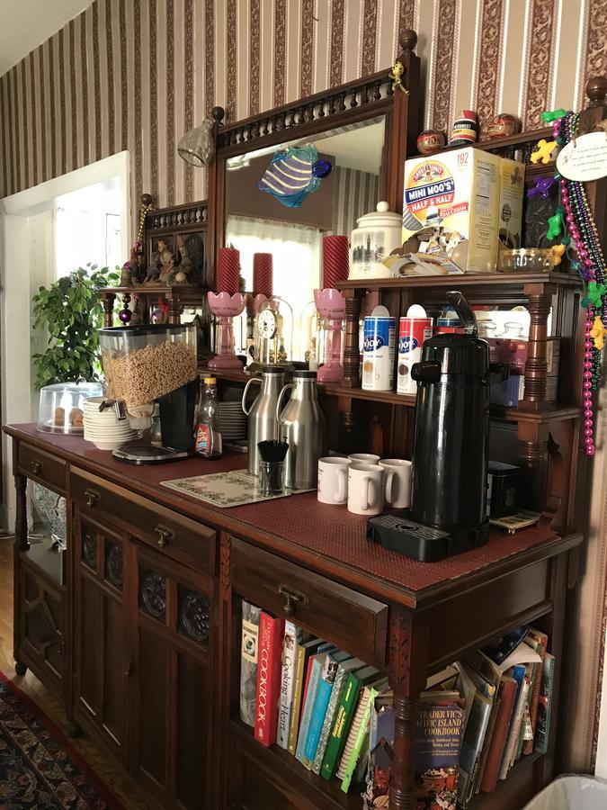 Rose Manor Bed & Breakfast