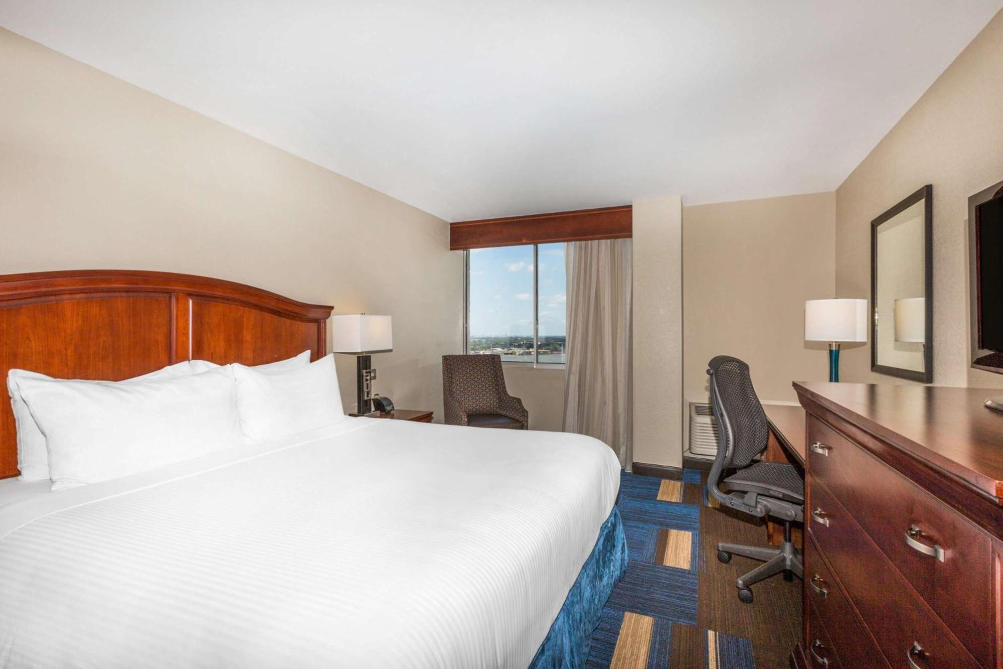 Wyndham French Quarter 4*