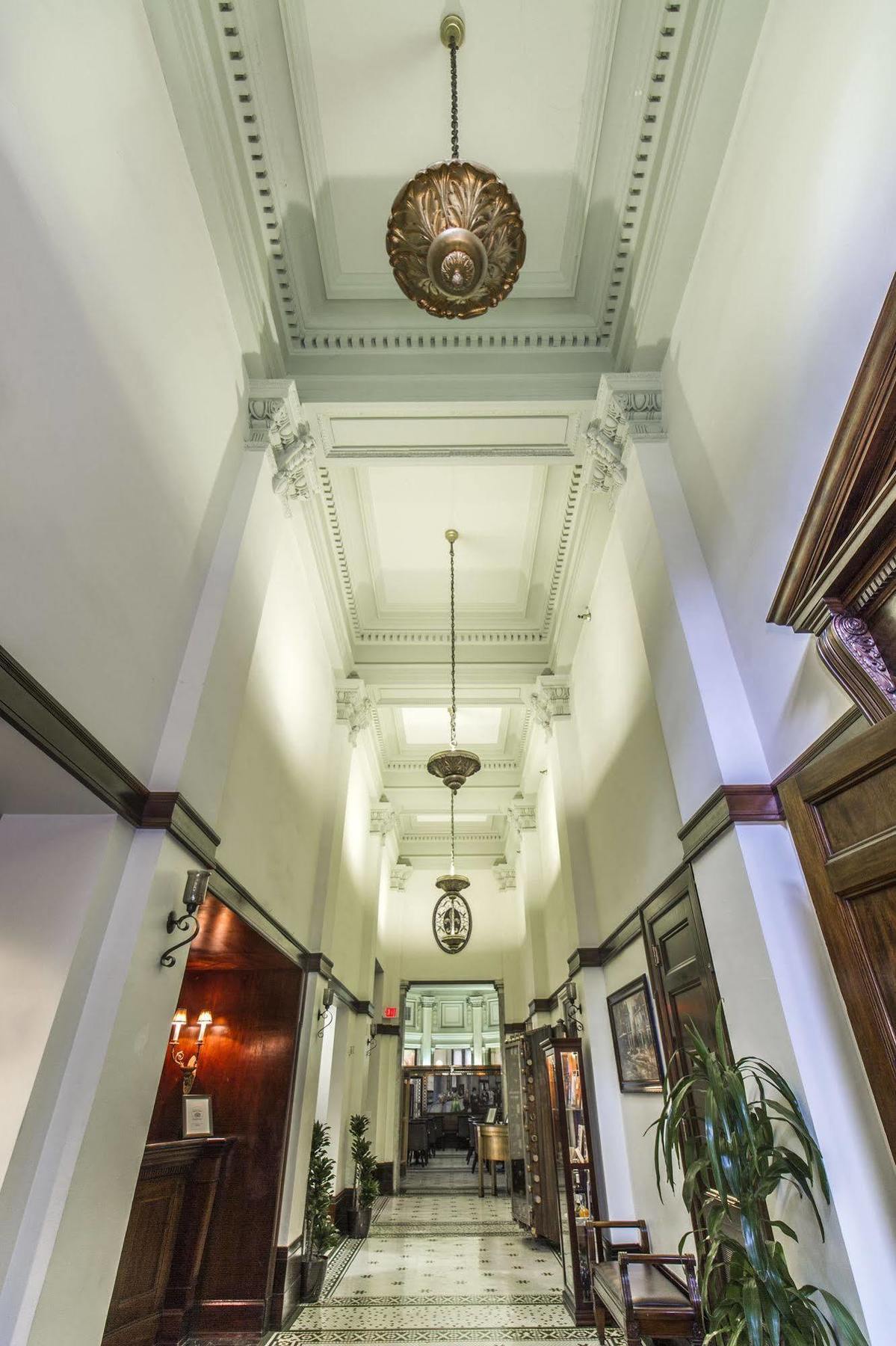 The Whitney 4* New Orleans