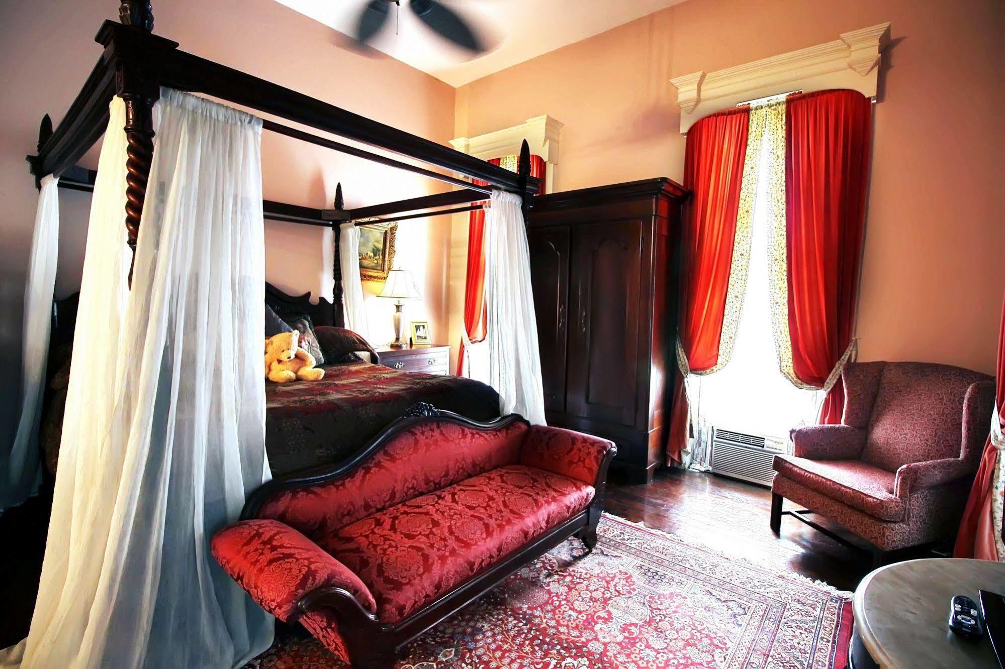 The Olivier House 2* New Orleans