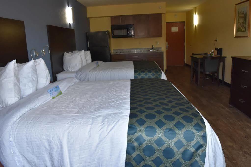 Days By Wyndham Pontchartrain Hotel