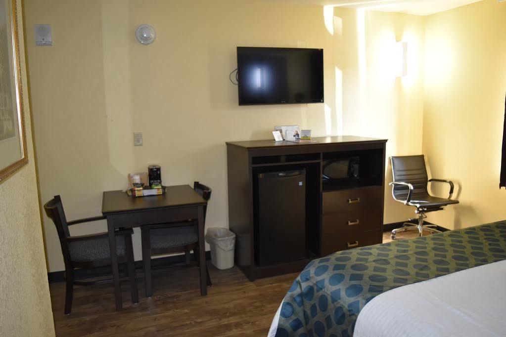 Days By Wyndham Pontchartrain