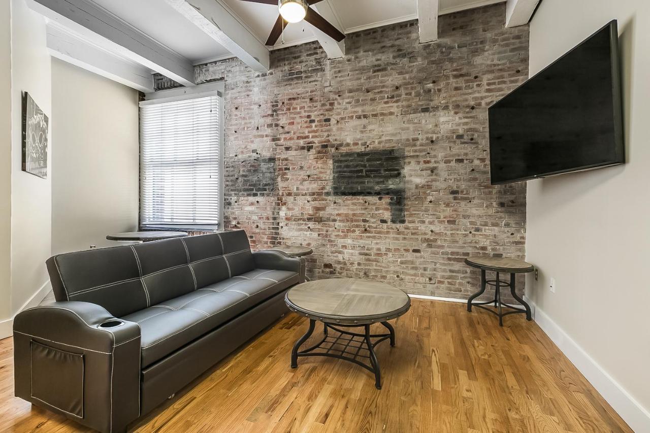 Modern Near French Quarter & Bourbon Street New Orleans