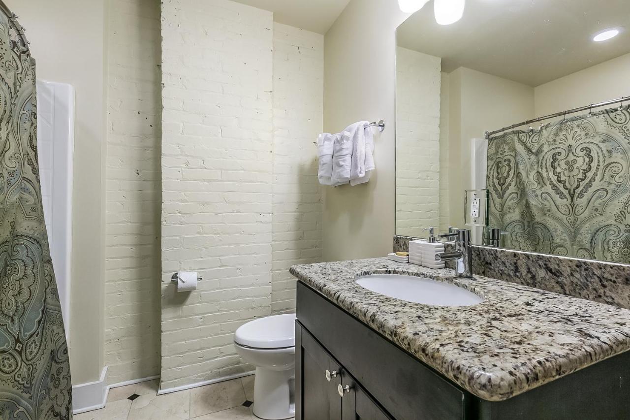 Modern Near French Quarter & Bourbon Street * New Orleans