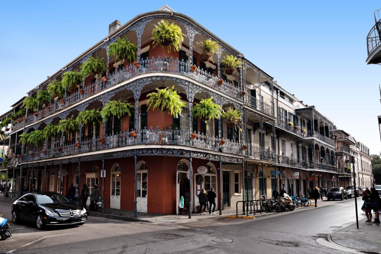 Carondelet St. New Orleans