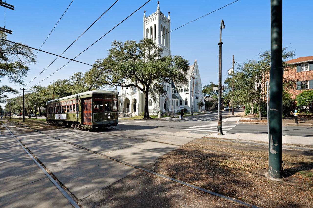 Carondelet St. * New Orleans