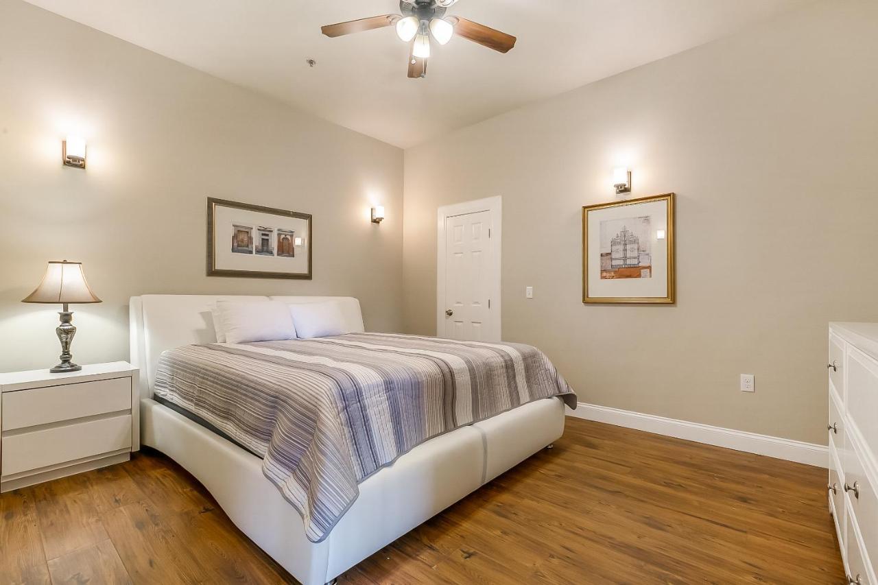 Apartment St Charles Ave Urban Retreat With Luxury Amenities *