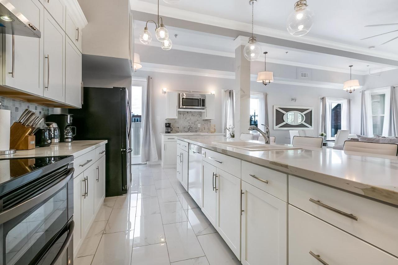 Apartment Stunning Penthouse In The Heart Of The *