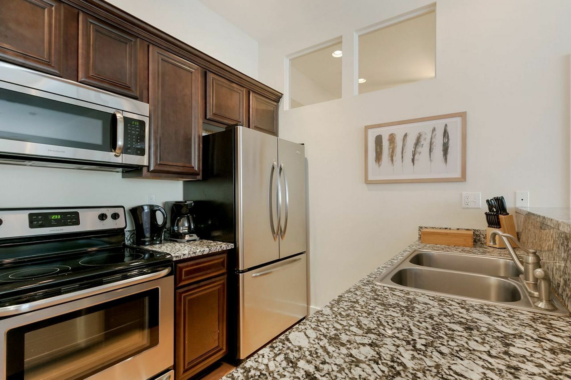 Hip 2br In Arts/warehouse District Apartment New Orleans