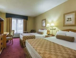 Trident Inn And Suites 2*