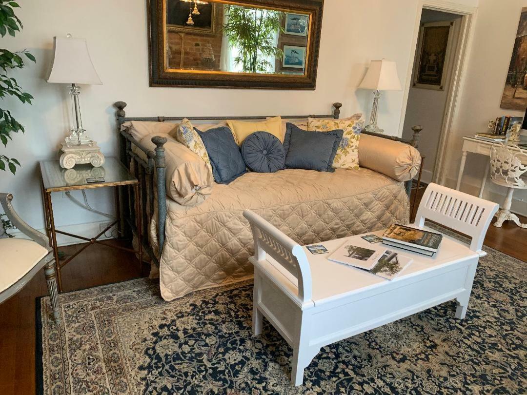 1822 Bougainvillea House New Orleans