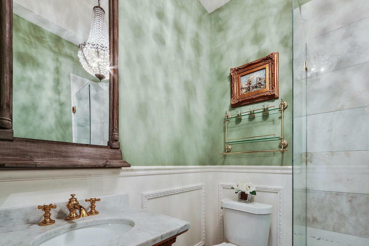 French Quarter Mansion Hotel