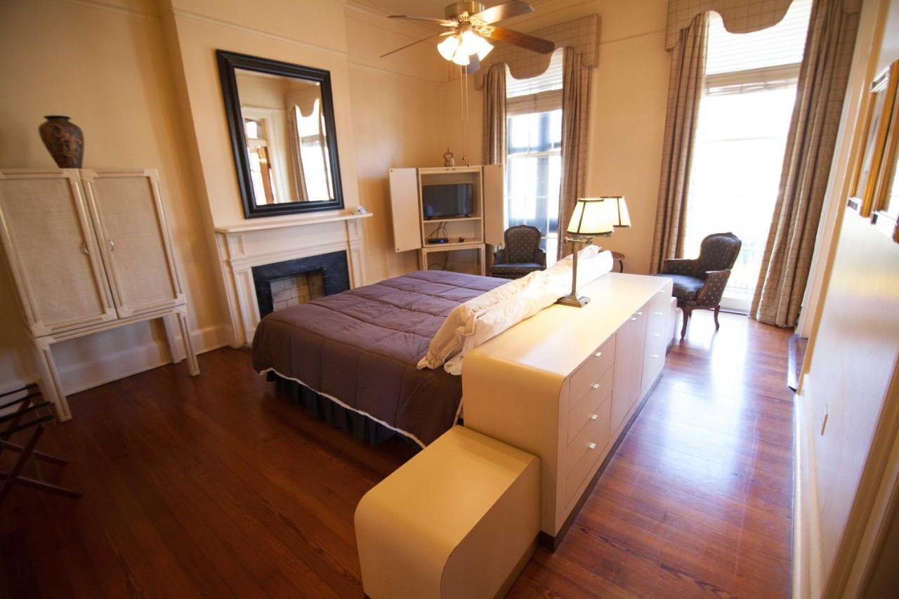 The Courtyards French Quarter *