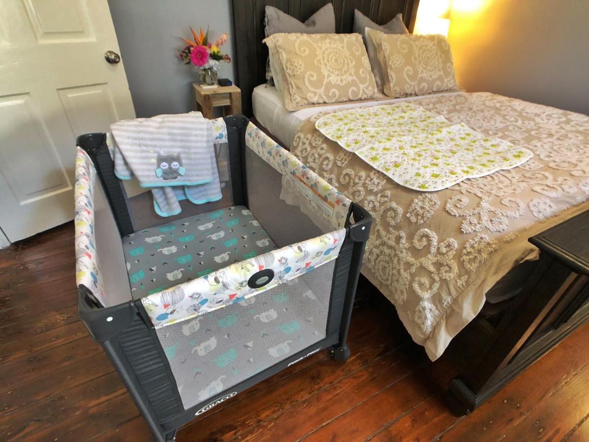 Holiday home Luxury Historic Shotgun In Lower Garden District *