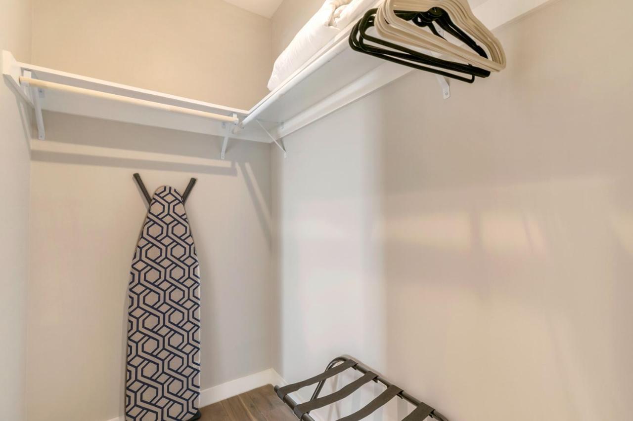 Holiday home Spacious 4br Townhouse With Amenities New Orleans