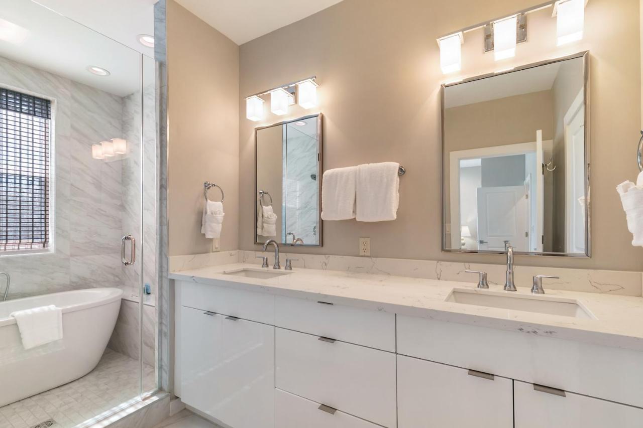 Spacious 4br Townhouse With Amenities