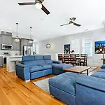 Hosteeva Amazing 4 Bedroom Modern With Balcony Near Frnch Quarter * New Orleans