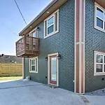 Walk To City Park: Contemporary Nola Home