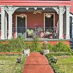 2 Mi To French Quarter Nola Getaway With Porch!
