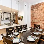 Steps From French Quarter W/ Private Terrace - 12 Guests