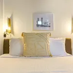 Private 2Br In Uptown By Hosteeva