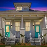 Private 2Br In Uptown By Hosteeva