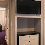 Hampton & Canal St. French Quarter Hotel 3*