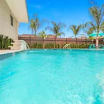 Mid Fully Furnished Townhouse