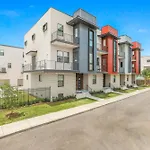 Private Townhouse In A Secure Location