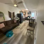 Neighbor Apartment *