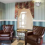 Rodeway & Gentilly Hotel 3*