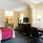 Rodeway & Gentilly Hotel 3*