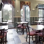 Rodeway & Gentilly Hotel