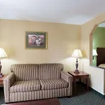 Rodeway & Gentilly Hotel 3*
