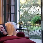 Hotel Royal Frenchmen And Bar New Orleans
