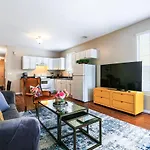 Cozy Historic 2br House 10 Min To French Quarter *