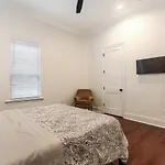 Canal Street Mansion Sleeps 15 Holiday home New Orleans