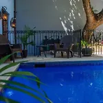 Hotel Jean Lafitte House