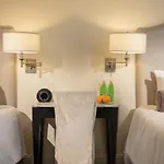 International House Hotel