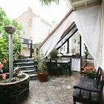 Fleur De Lis Mansion Bed & Breakfast