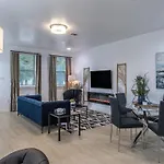Vibrant Blue Luxury Apartment 2316