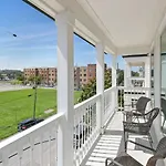 Stunning Condos Near French Quarter