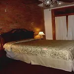 Jean Lafitte House 3*